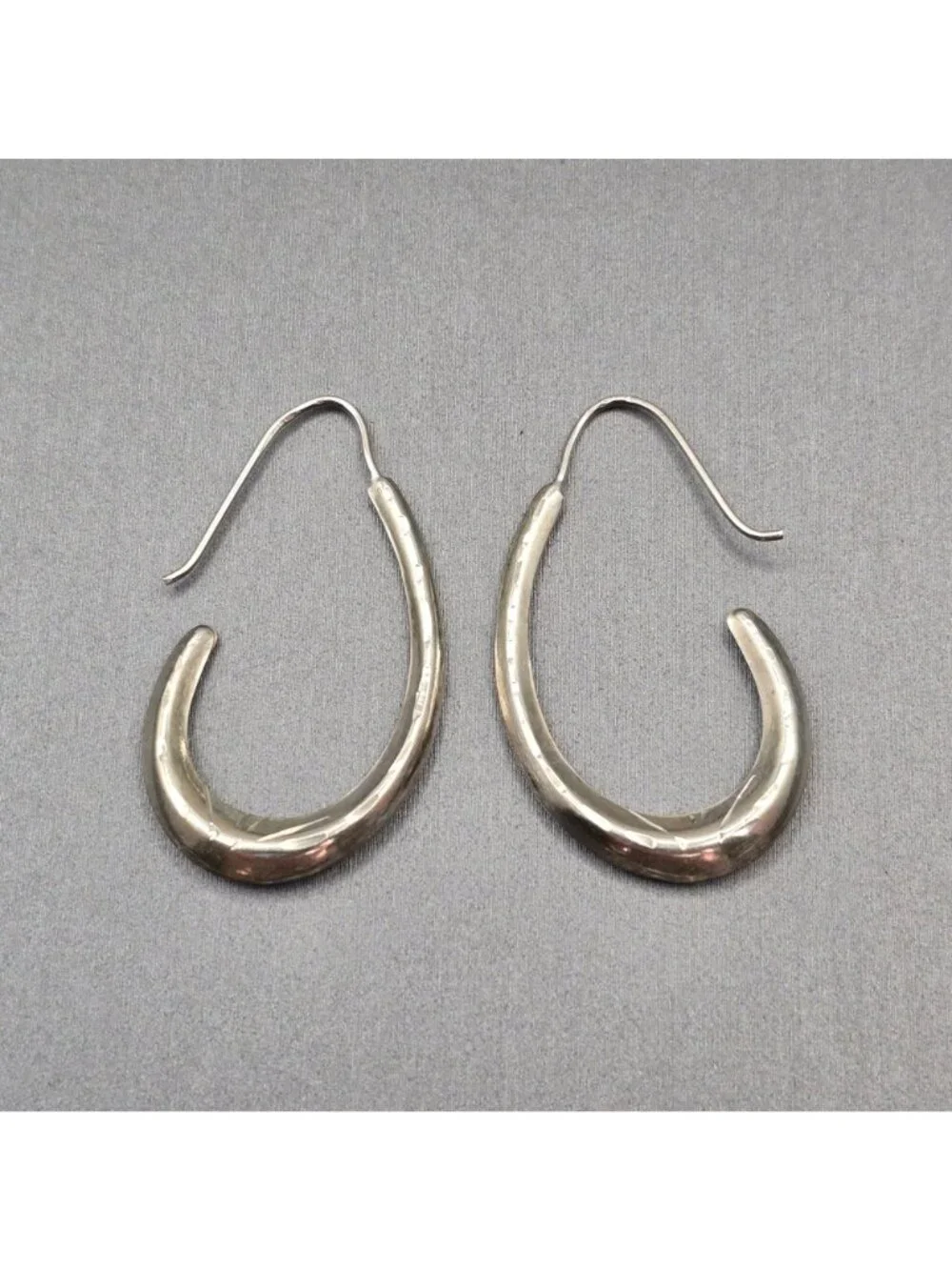 Vintage Sterling Silver Etched J Hoop Earrings Puffy Tapered Dangle 1.25" - Picture 2 of 11
